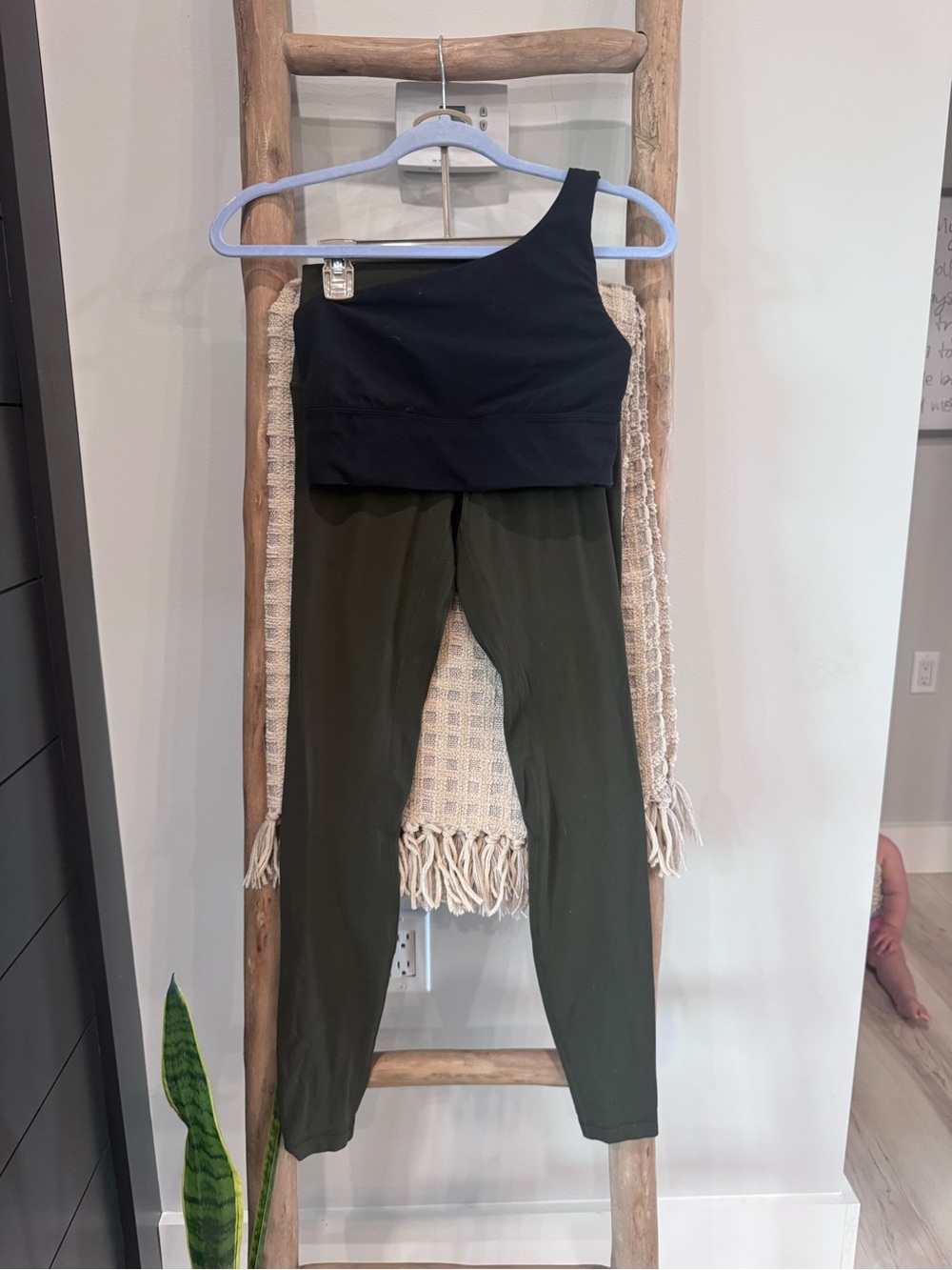 🖤💚 Lululemon Curated Activewear Bundle – Size 6